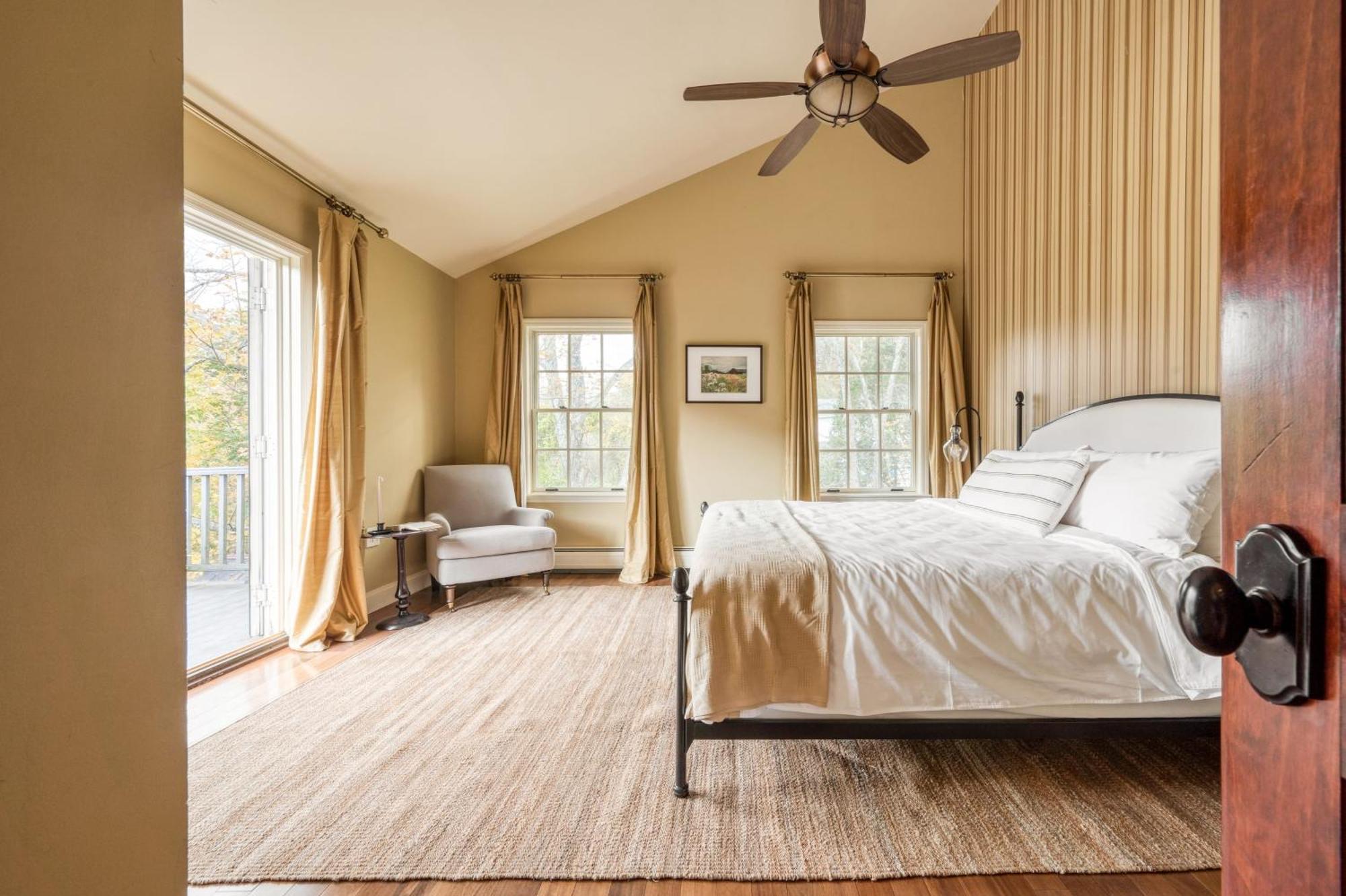 Cortland By Avantstay Charming Heritage Estate W Private Lake Pool Saugerties Exteriér fotografie